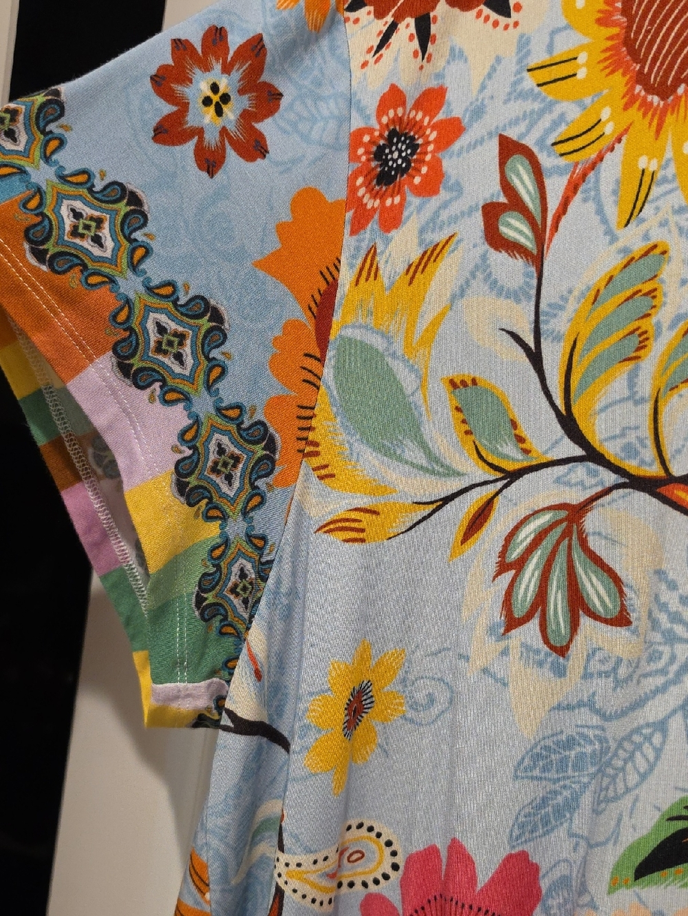 Johnny Was Boho Floral V-Neck Top - Light Blue Multi XXL W Assymetrical Hemline - Picture 5 of 6